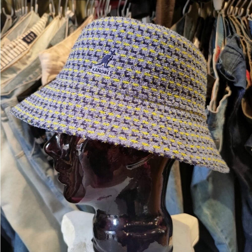 Kangol Maze Jacquard Acrylic Knit Bucket Hat -
Periwinkle

Brand new with tags
